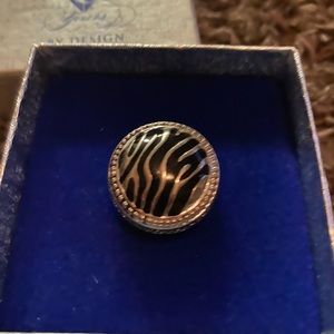 Premier Designs Statement Zebra Ring